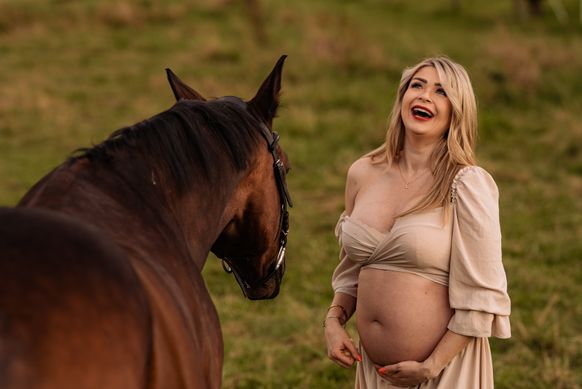 Babybauch Bilder Schwangerschafts Fotoshooting Westerwald Montabaur Li